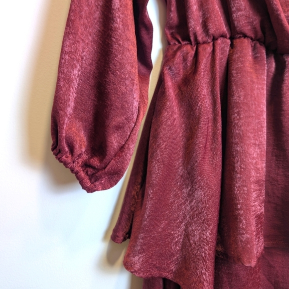 Black Tape_ Sangria Wine Red Tiered Satin Faux Wrap Dress Size XS - Picture 4 of 7